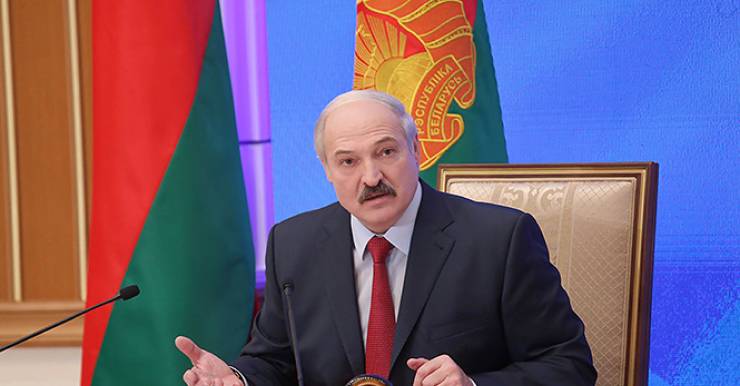  Президент объяснил причины строительства нового  "президентского" медцентра
